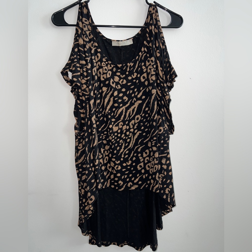 Top with Shoulder Cutouts